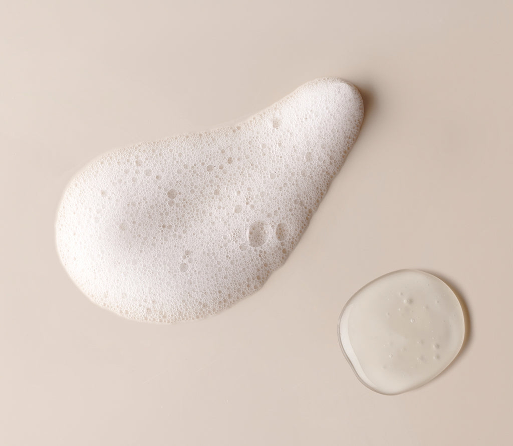 شامبو الميرمية + الفيتامينات المتعدده لمحاربة شيخوخة الشعر